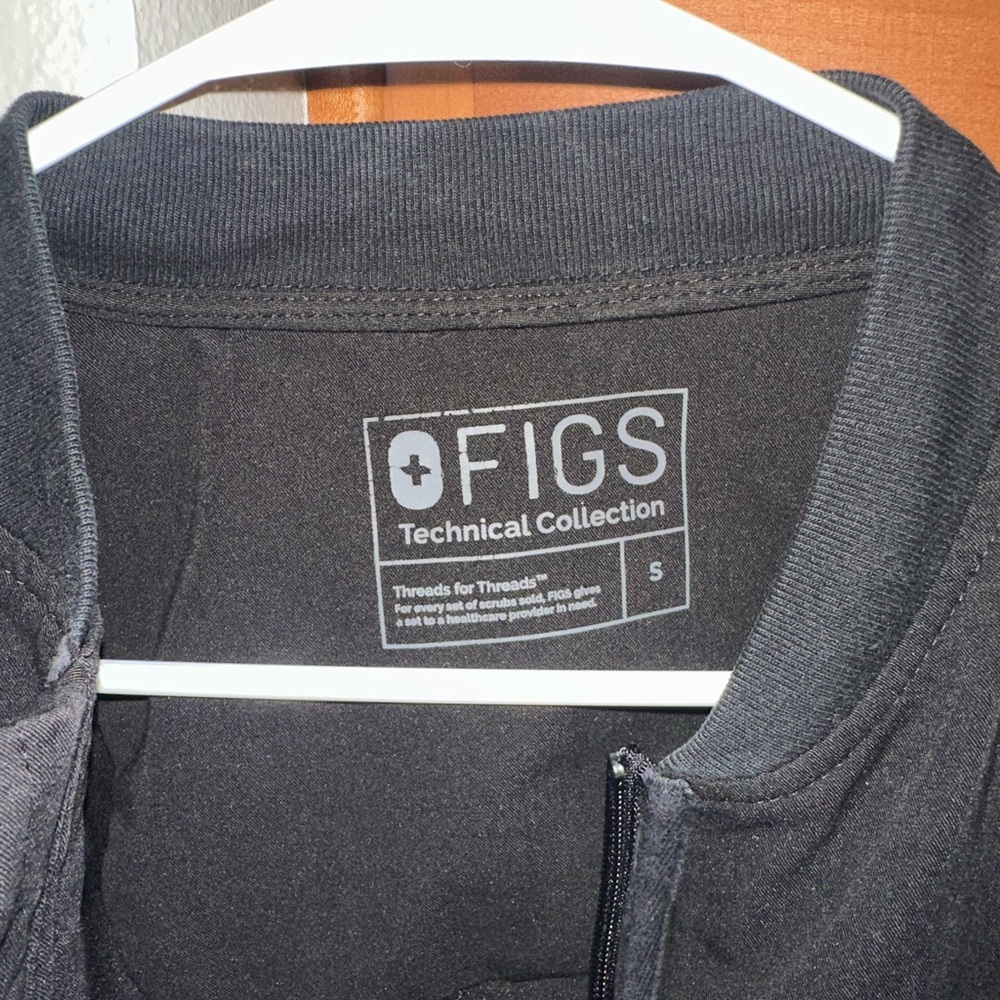 Figs Technical Collection Black Jacket